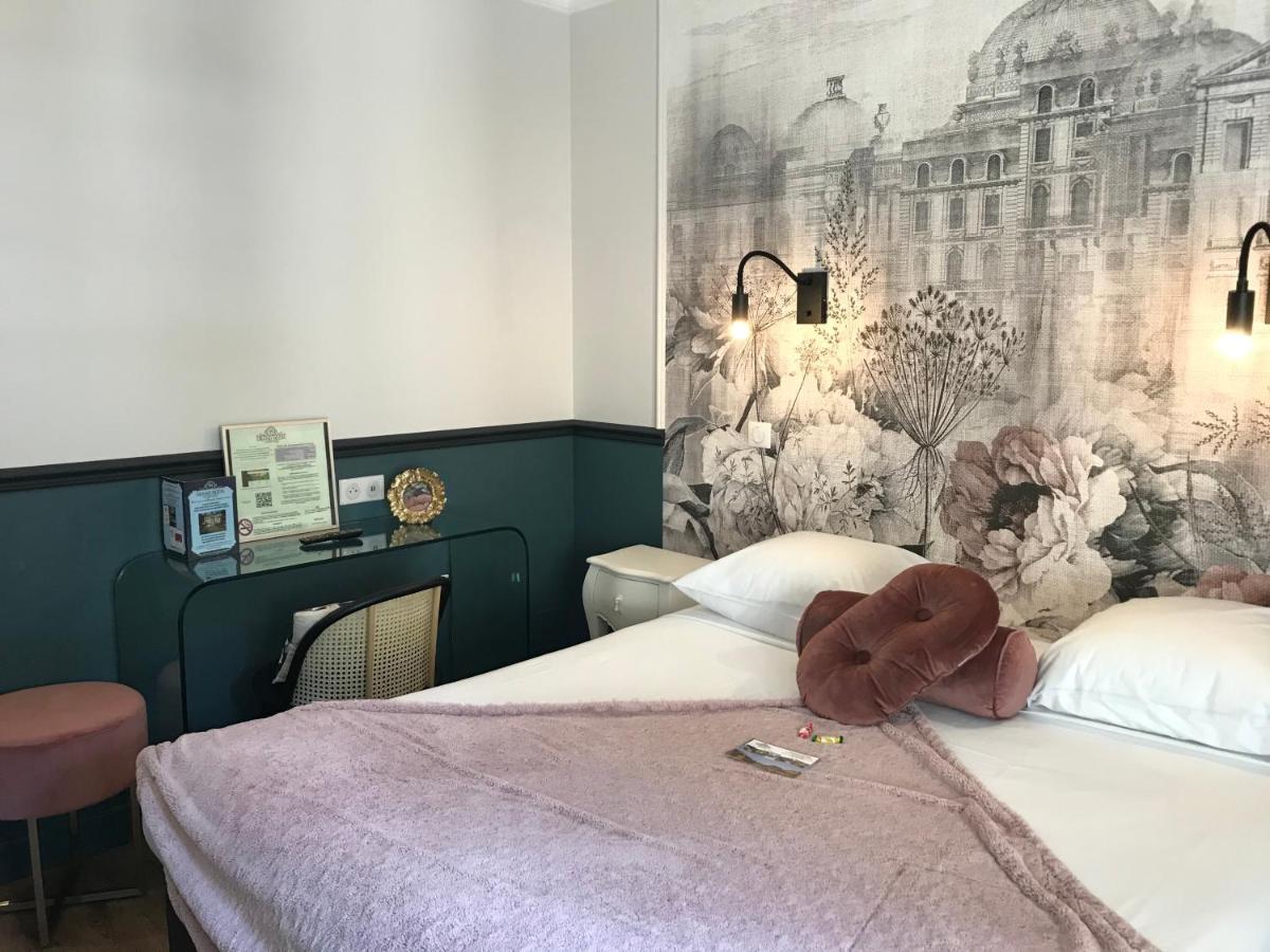 Le Grand Hotel Mont Dore Bagian luar foto