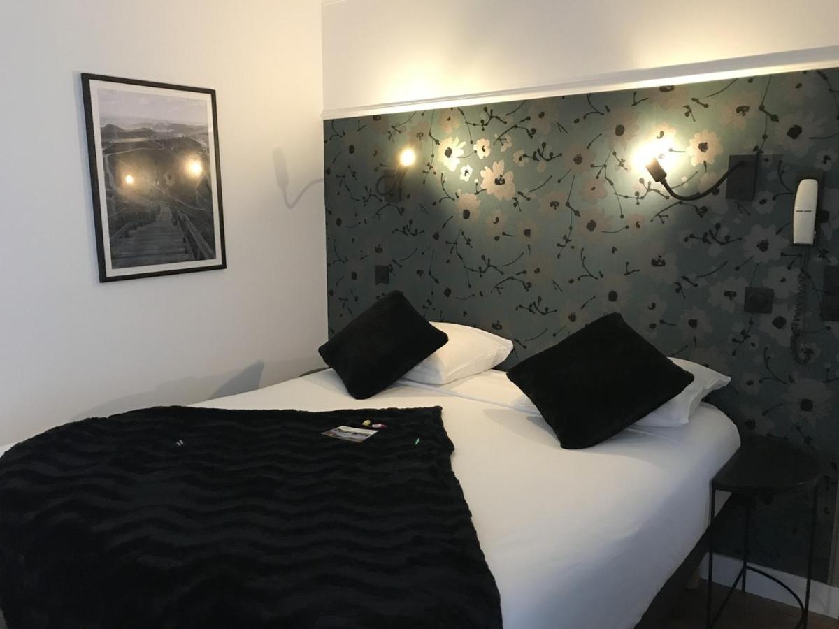 Le Grand Hotel Mont Dore Bagian luar foto