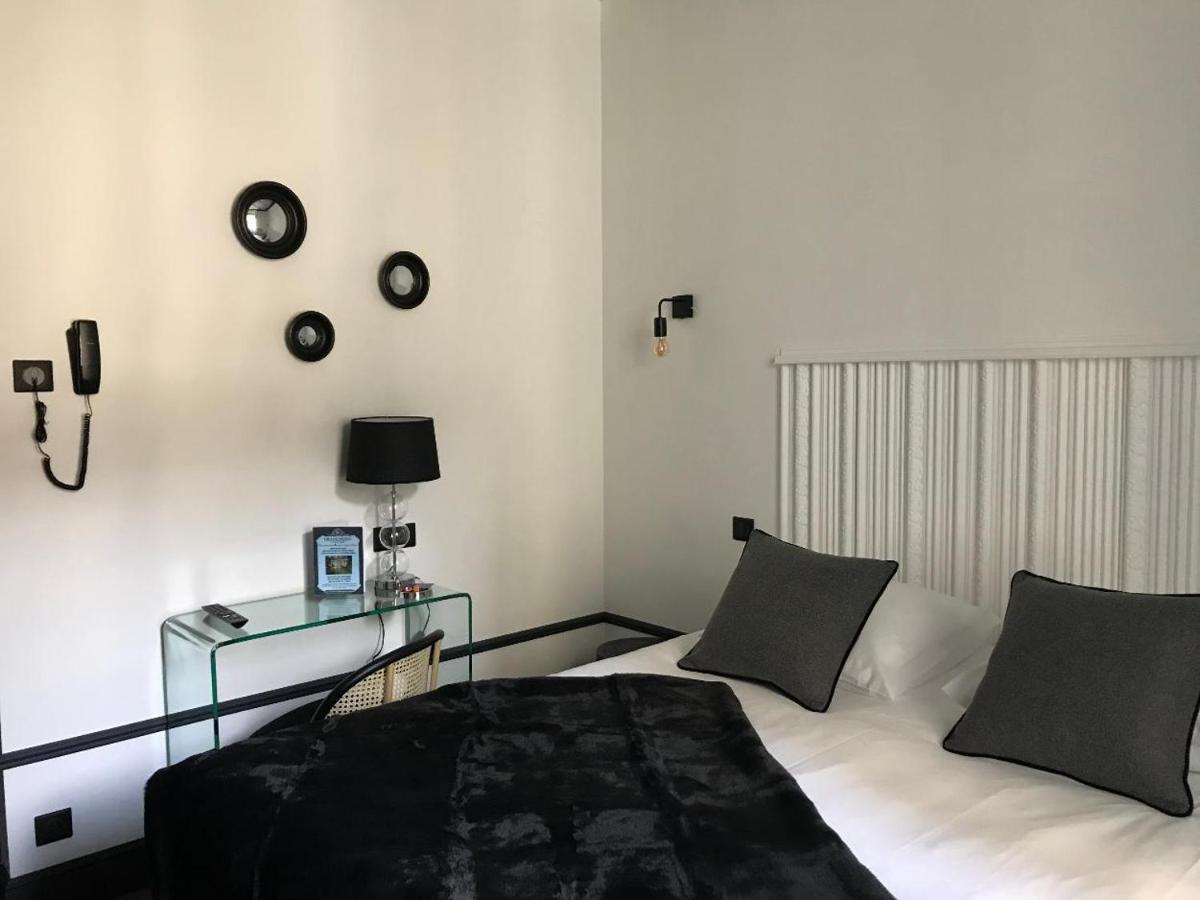 Le Grand Hotel Mont Dore Bagian luar foto