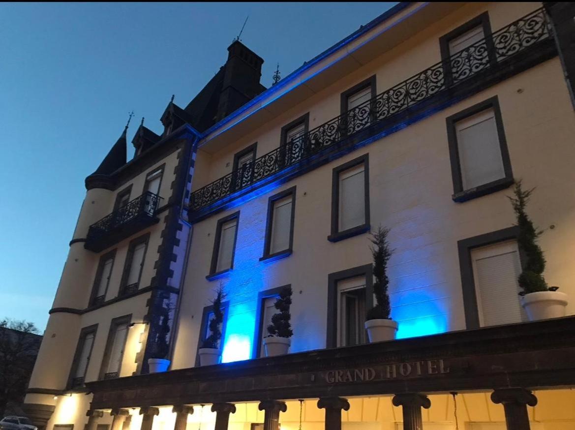 Le Grand Hotel Mont Dore Bagian luar foto