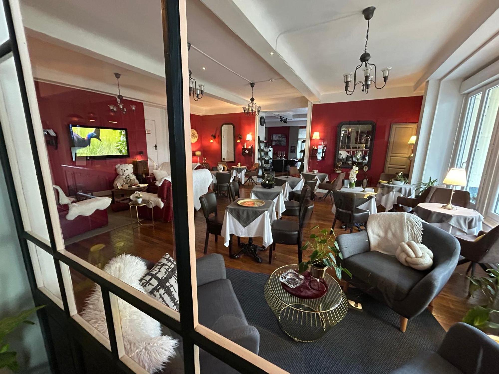 Le Grand Hotel Mont Dore Bagian luar foto