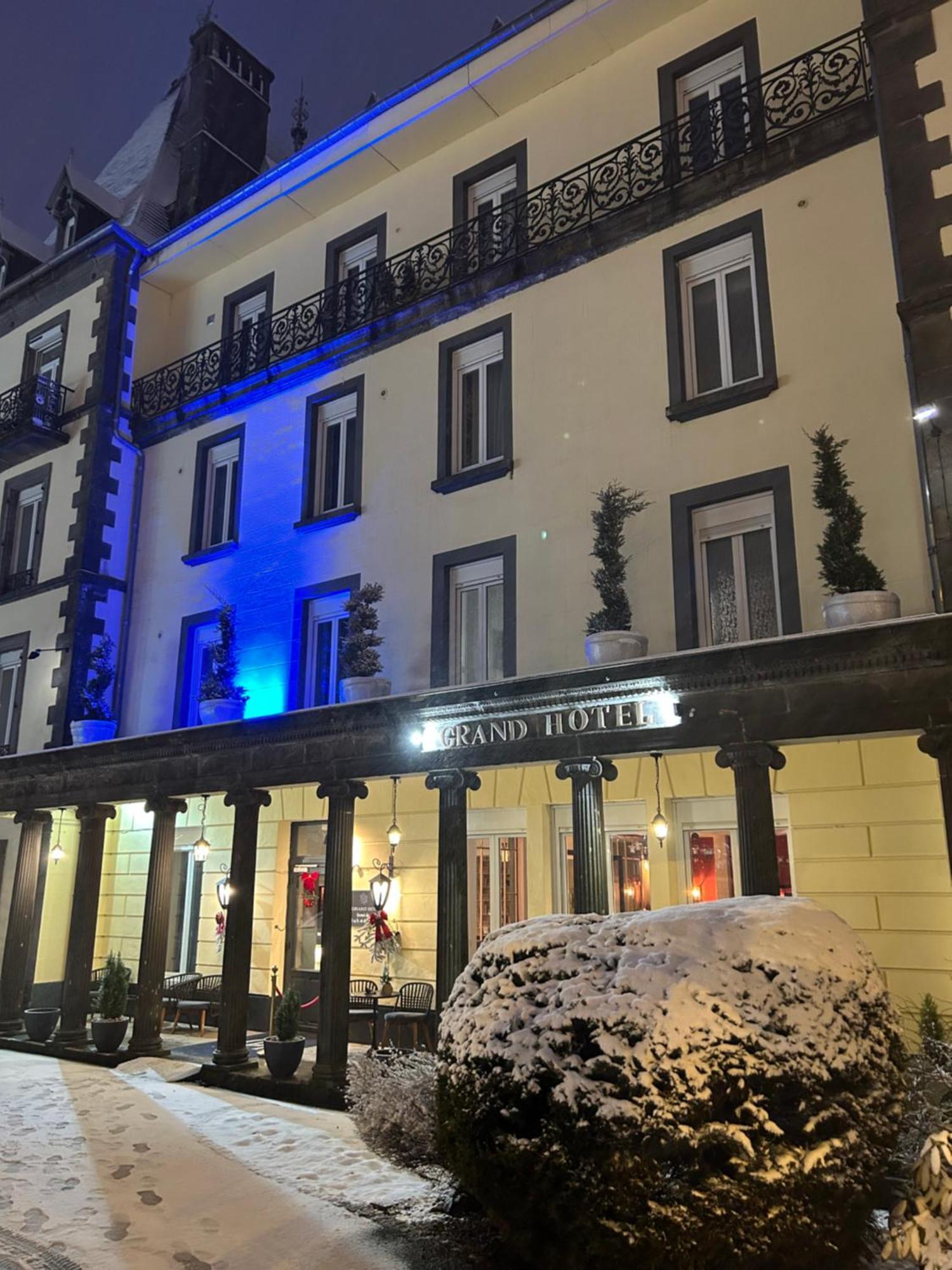 Le Grand Hotel Mont Dore Bagian luar foto